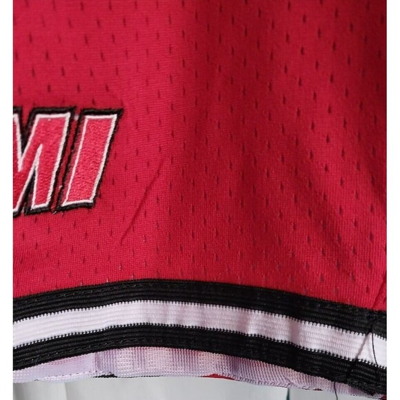 Just Don Miami Heat 1996-97 Stitched Red Basketball Shorts Size Men's Small - Picture 7 of 9